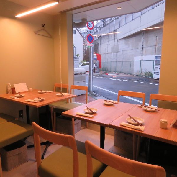 Because it is comfortable, I just want to stay longer ... I am conscious of creating such a space.We will carefully handle everything from infectious disease control to customer service so that customers can enjoy their meals with peace of mind.Please feel free to come ♪ We also accept online reservations ★