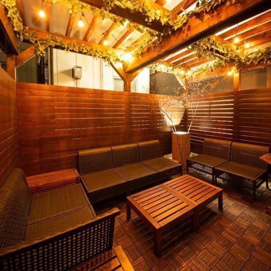 【ビアガーデン:テラスで手ぶらで楽しむ】 3時間飲み放題付き 8,250円→7,000円(税込)