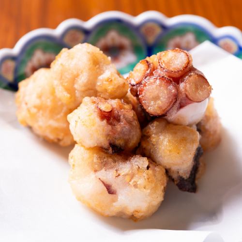 カリッとプリッと、旨みが弾ける【タコの唐揚げ】