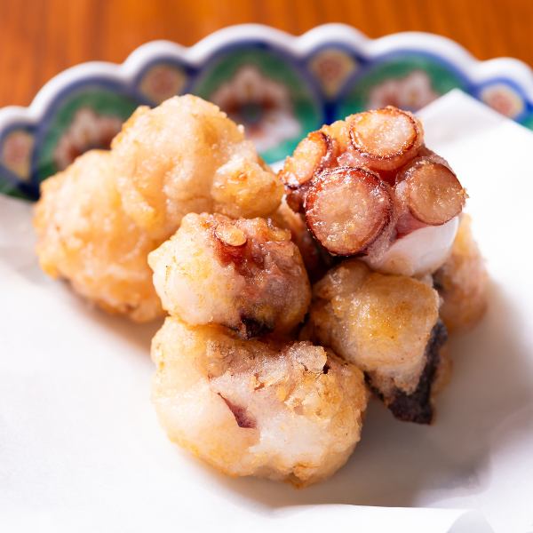 カリッとプリッと、旨みが弾ける【タコの唐揚げ】