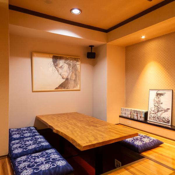 【心安らぐひとときを演出】外観は、趣のあるデザインで、訪れる人々を引き寄せます。店内は、掘りごたつの座敷を中心に、和のテイストが感じられる内装が施されています。料理を楽しみながら、落ち着いた雰囲気に包まれることができます♪