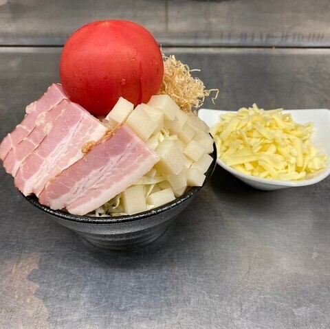 ベーコンとまるごとトマトとチーズのもんじゃ