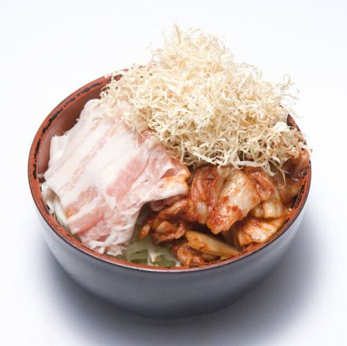 豚キムチもんじゃ（豚肉・キムチ）