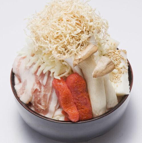 もじゃまるもんじゃ（豚肉・イカ・明太子・山芋・エリンギ・もち・ごま・チーズ）