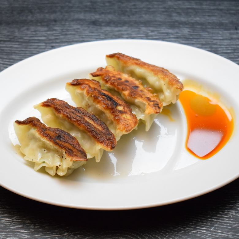手作り焼きギョーザ