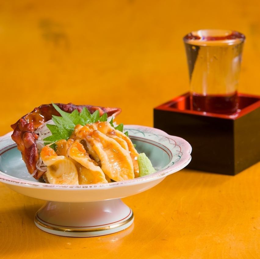 旬の海鮮とこだわり地酒で一献!落ち着いた雰囲気でどうぞ!