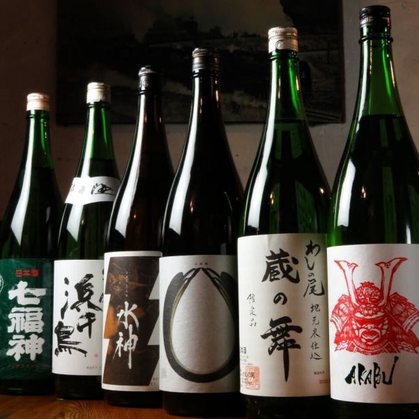 地酒も種類豊富にご用意!定番銘柄はもちろん、季節限定酒など珍しいお酒もご用意しております!