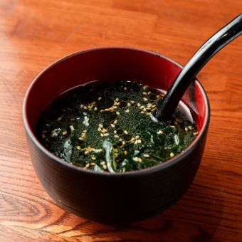 Egg soup/seaweed soup