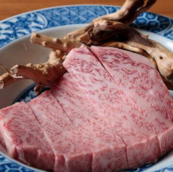 我们提供来自值得信赖的屠夫的高品质和牛。