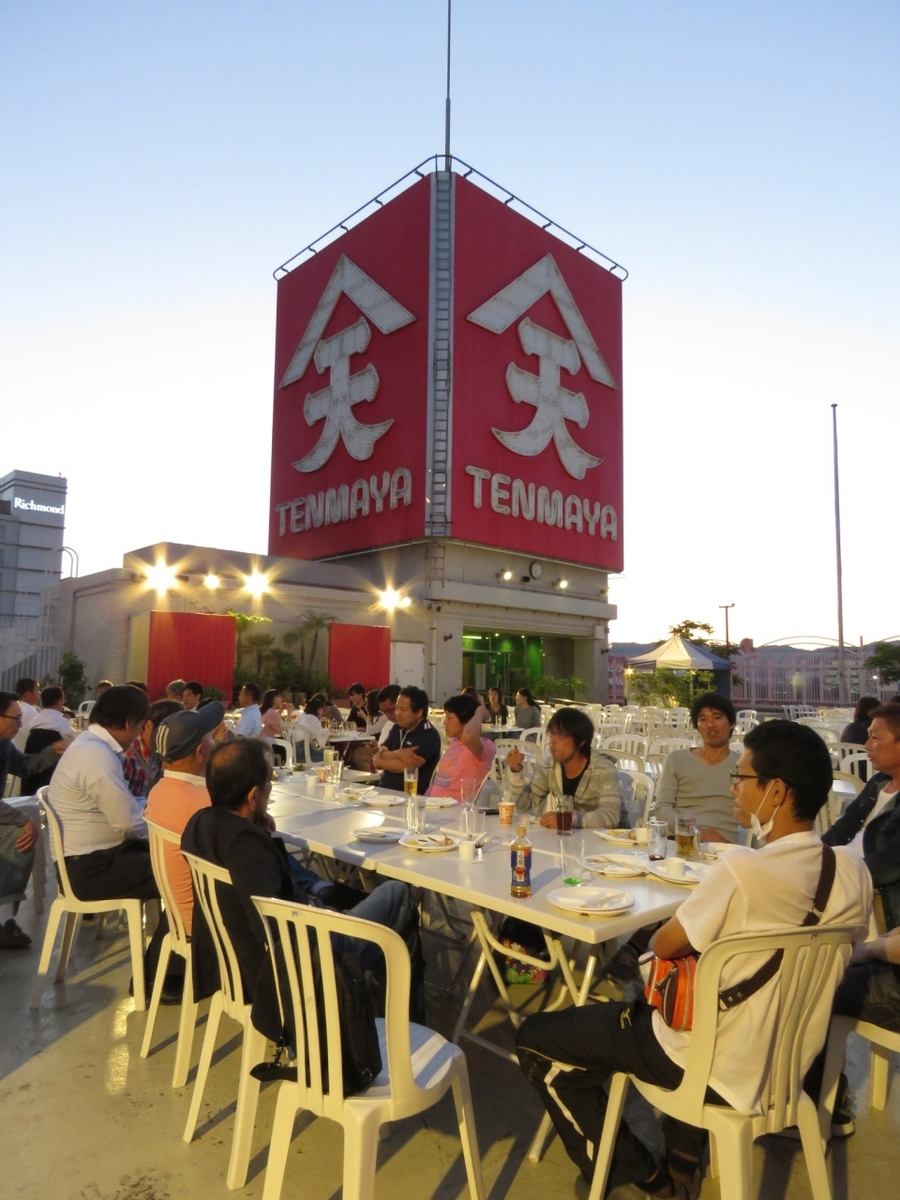 福山駅から徒歩3分!今年の夏は天満屋屋上ビアガーデンで決まり！