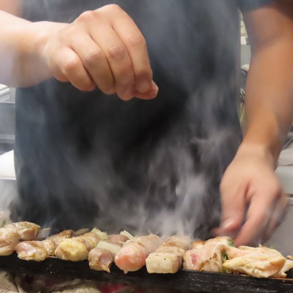 炭火烤製，美味可口！主廚特製烤串★
