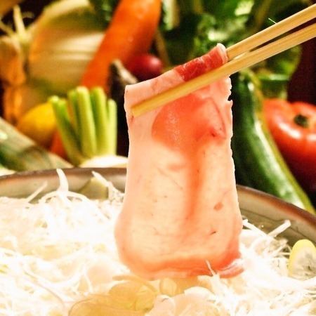 【僅限烹飪】高級黑豬肉涮鍋套餐，包括8道菜、5道開胃菜、生魚片和燉菜，5,800日元