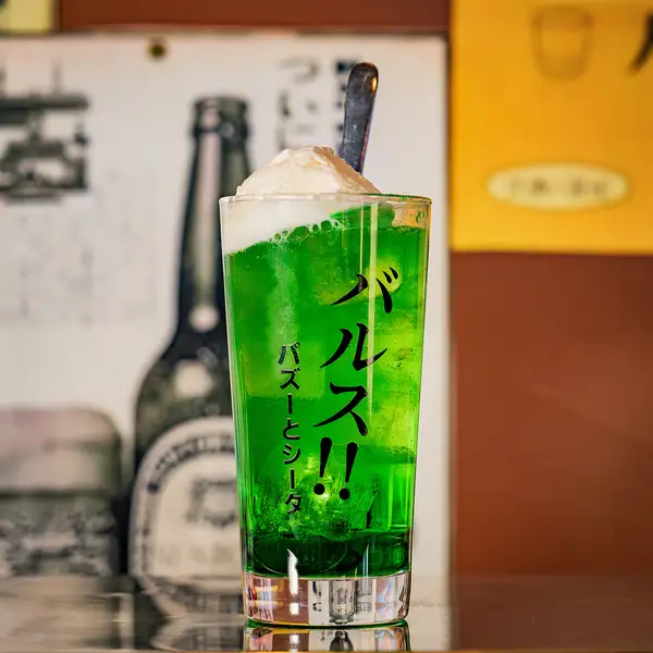 サワーやハイボール、焼酎、ワインなどの定番ドリンクも豊富にご用意しております!お酒が苦手な方にも安心してご来店頂けます。女性に人気のカクテルやソフトドリンクの他、ノンアルコールなども充実しておりますので、お気軽にお申し付けください!