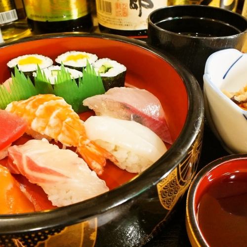 Sushi set menu \ 900 (withdrawal)