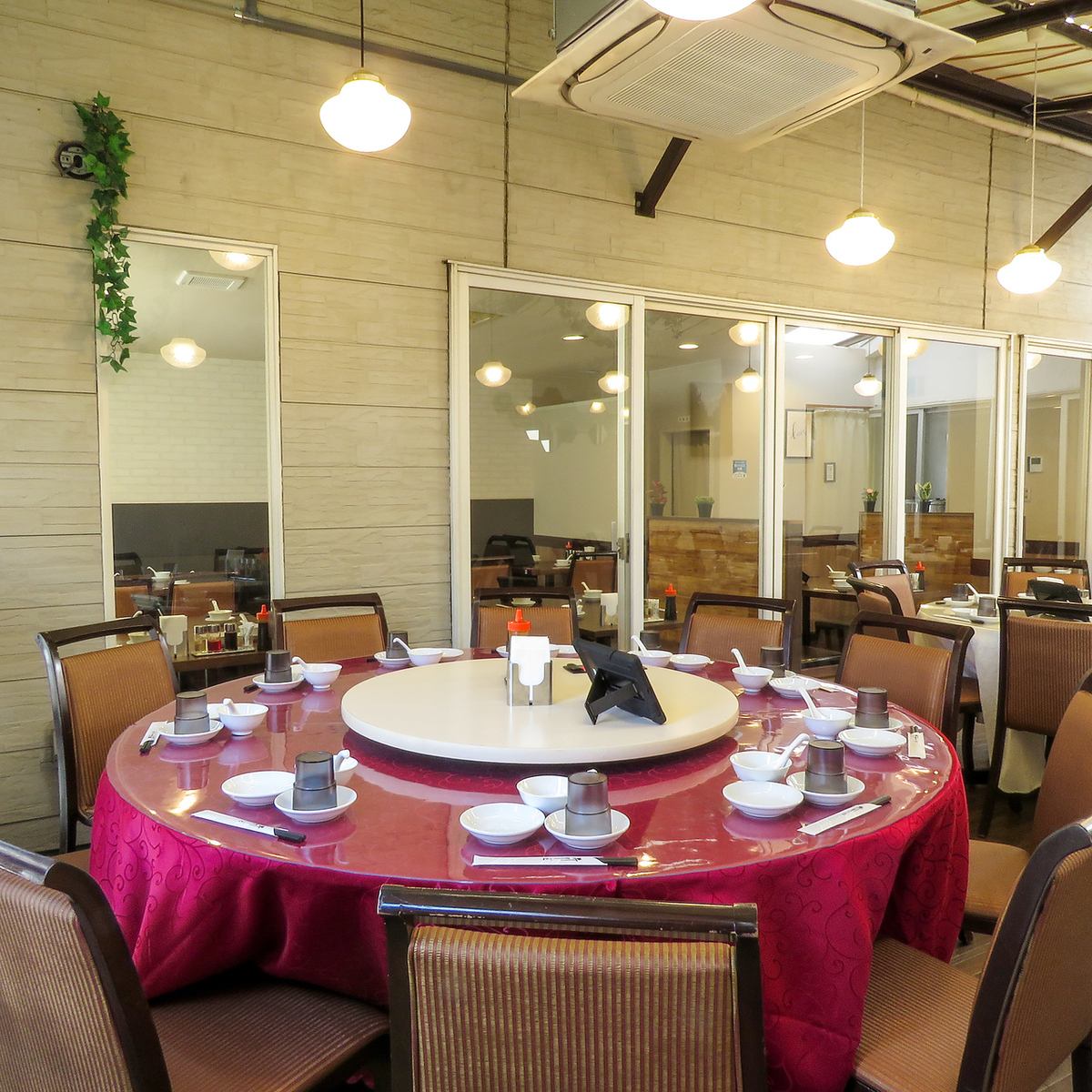 開放的なテラス席を貸切して宴会をお楽しみください！