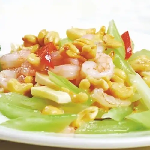 虫草花と海老の炒め物/海老のカシューナッツ炒め/白身魚と高菜の煮込み