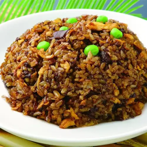 黒炒飯