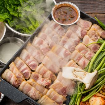 [All-you-can-eat extra thick pork samgyeopsal with 3 dishes] 2 hours 3,680 yen <Includes all-you-can-drink soft drinks>