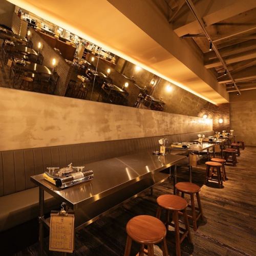 <p>2名様から団体様までお使いいただけるテーブル席となっております♪フロア貸切も可能！（出来るだけお客様の様々な希望に応えるので是非ご相談下さい♪（なんば/難波/居酒屋/サムギョプサル/スンドゥブ/チュクミ/韓国）</p>