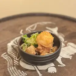 たっぷり薬味の鶏皮だしポン酢
