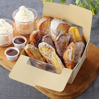 【テイクアウト】窯焼きフレンチトースト　1,058円(税込)