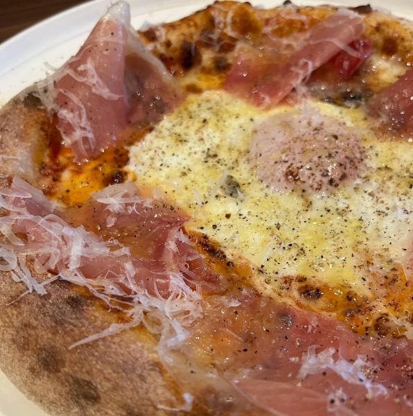 龍の卵を贅沢に使った半熟卵と生ハムのビスマルク