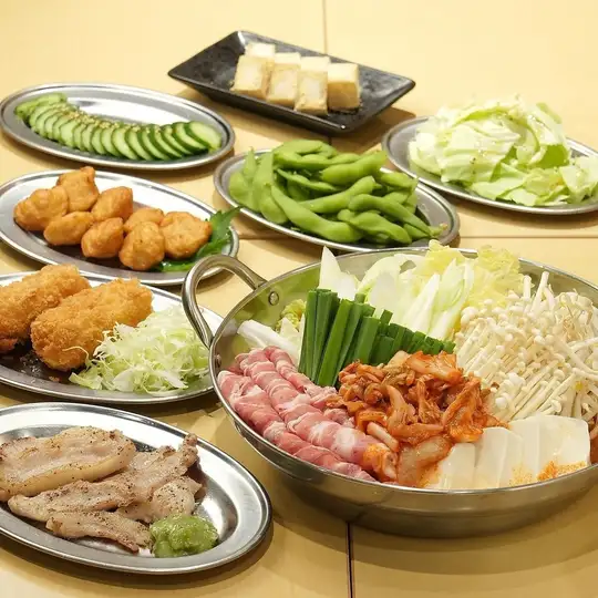 【겨울 냄비 포함 만족 코스!】 요리 8 품 +120 분 음료 무제한 포함 3880 엔 (세금 포함)