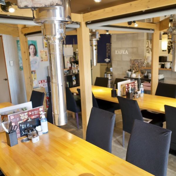 今晚在時尚而時尚的空間中的<Yakimeshi Party> !!可以保留一層！小的私人房間也可以！如果您想吃在Masago流行的木炭烤肉<KAFKA~カフカ~>取決於 ！！