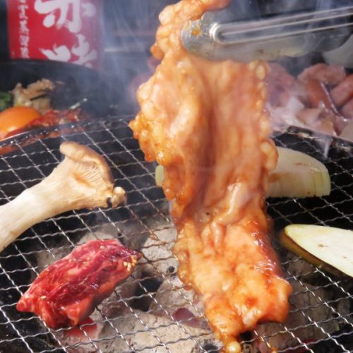 Exquisite yakiniku that you can taste with charcoal grilling!