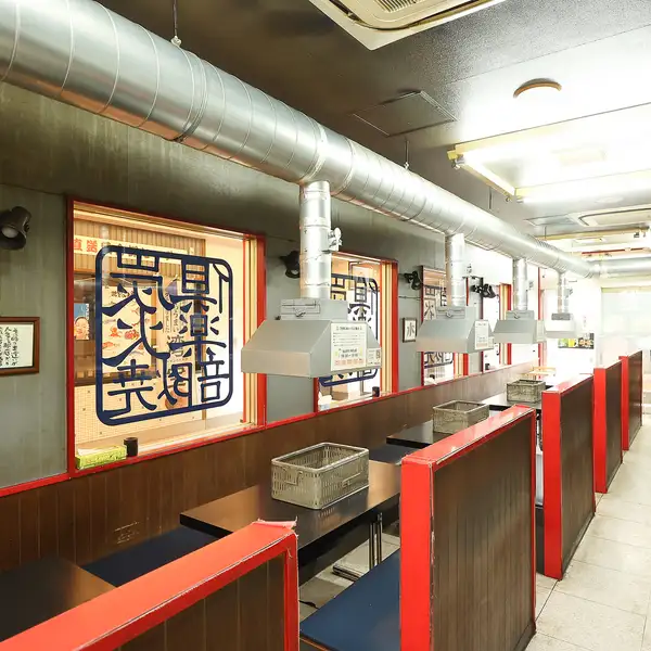 当店は居心地の良い広々とした空間が広がっており、ゆったりとお食事をお楽しみいただけます!貸切でのご利用をご検討中の方はお気軽にご相談くださいませ◎ご宴会は最大30名様まで対応可能ですので、会社のお集まりや打ち上げ、同窓会など大人数での各種ご宴会にも最適です♪皆様のご来店を心よりお待ちしております!