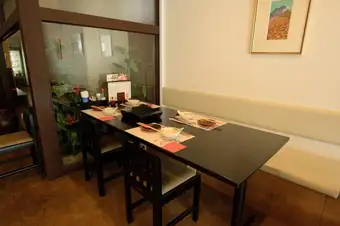 12名様からご利用頂ける個室もご用意しております。大切な仲間との楽しい思い出に。