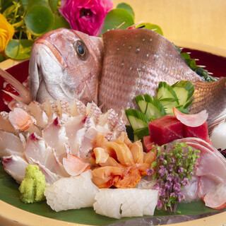 お祝い会席 ─ 天然鯛姿造り、鯛飯付き　12月27日～5日まで受付不可