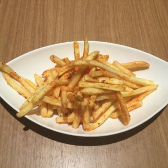 スパイシーフライドポテト