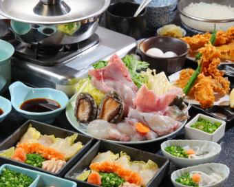 适合各种宴会和娱乐！【河豚全套餐】切块、炸鸡等6道菜合计8,000日元（含税）