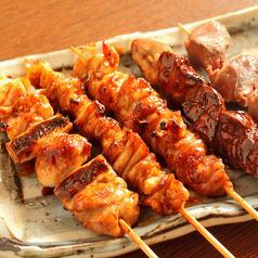 Assortment of 5 kinds of grilled young chicken skewers