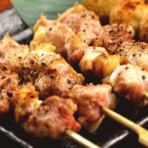 Assortment of 3 kinds of pure Nagoya Cochin skewers (thighs, meatballs, breast onions) [salt or sauce]