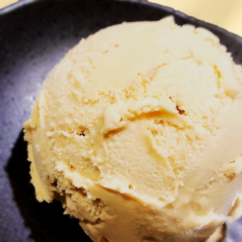 Hatcho miso ice cream using Kakukyu Hatcho miso