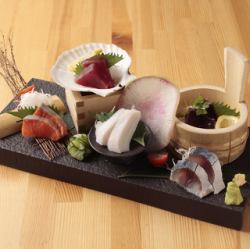 丸海屋の刺身盛り（2人前から）