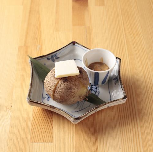 じゃがバター　塩辛添え