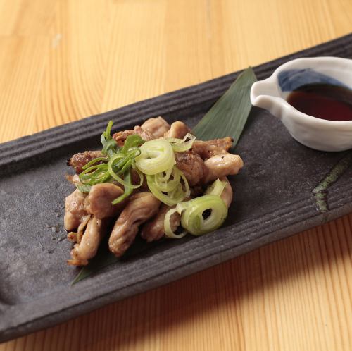 鶏せせり網焼き　柚子胡椒添え