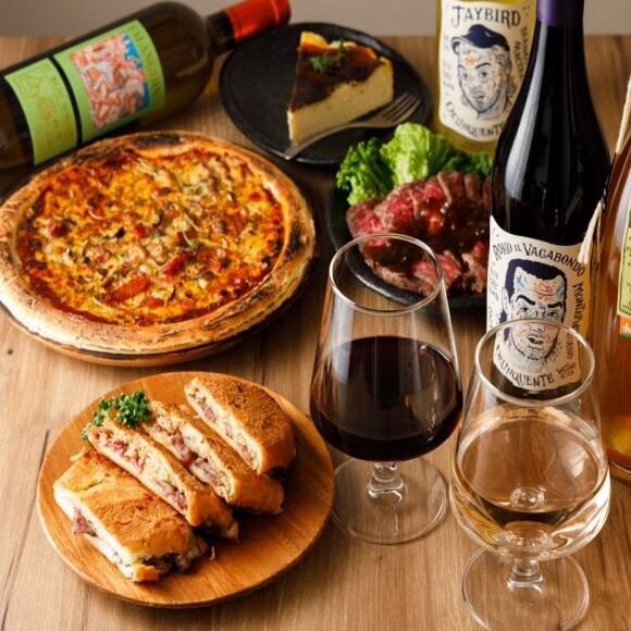 Enjoy the chef's creative cuisine. We also offer courses with all-you-can-drink options.