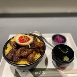 牛角煮丼