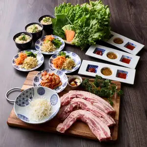 (26年4月～)薩摩茶美豚の【サムギョプサル】BBQコース（飲み放題付き）