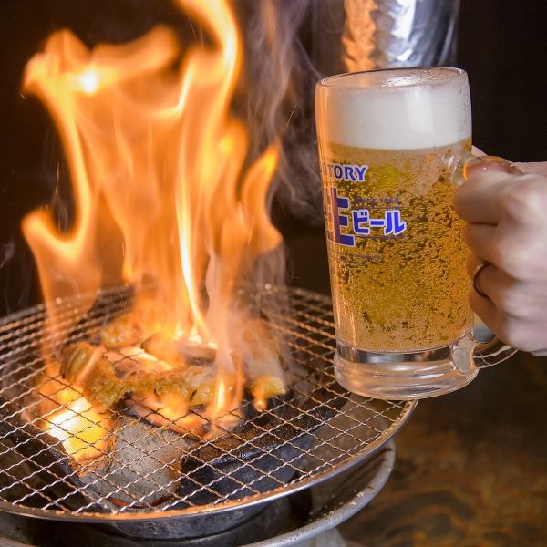 【8月末まで！猛暑に負けるな！】ホルモンスタミナセット！お好きなドリンクとホルモン2種で800円！！