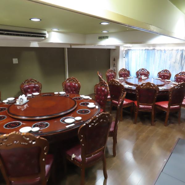 We also have private rooms where you can enjoy your meal without worrying about others. Please enjoy our proud Chinese cuisine and carefully selected alcoholic beverages.[Omori/Omori Station/Banquet/Welcome party/Farewell party/Welcome/farewell party/Chinese/All-you-can-eat/All-you-can-drink/All-you-can-eat and drink/Private room/Private reservation] We have 50 seats on the first floor, 60 seats on the second floor, and two round tables on the third floor with 28 seats.