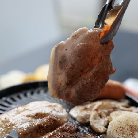 【芝生・テント席限定】ビアガーデンプラン『食材持ち込みバーベキュー』3時間セルフ飲み放題付