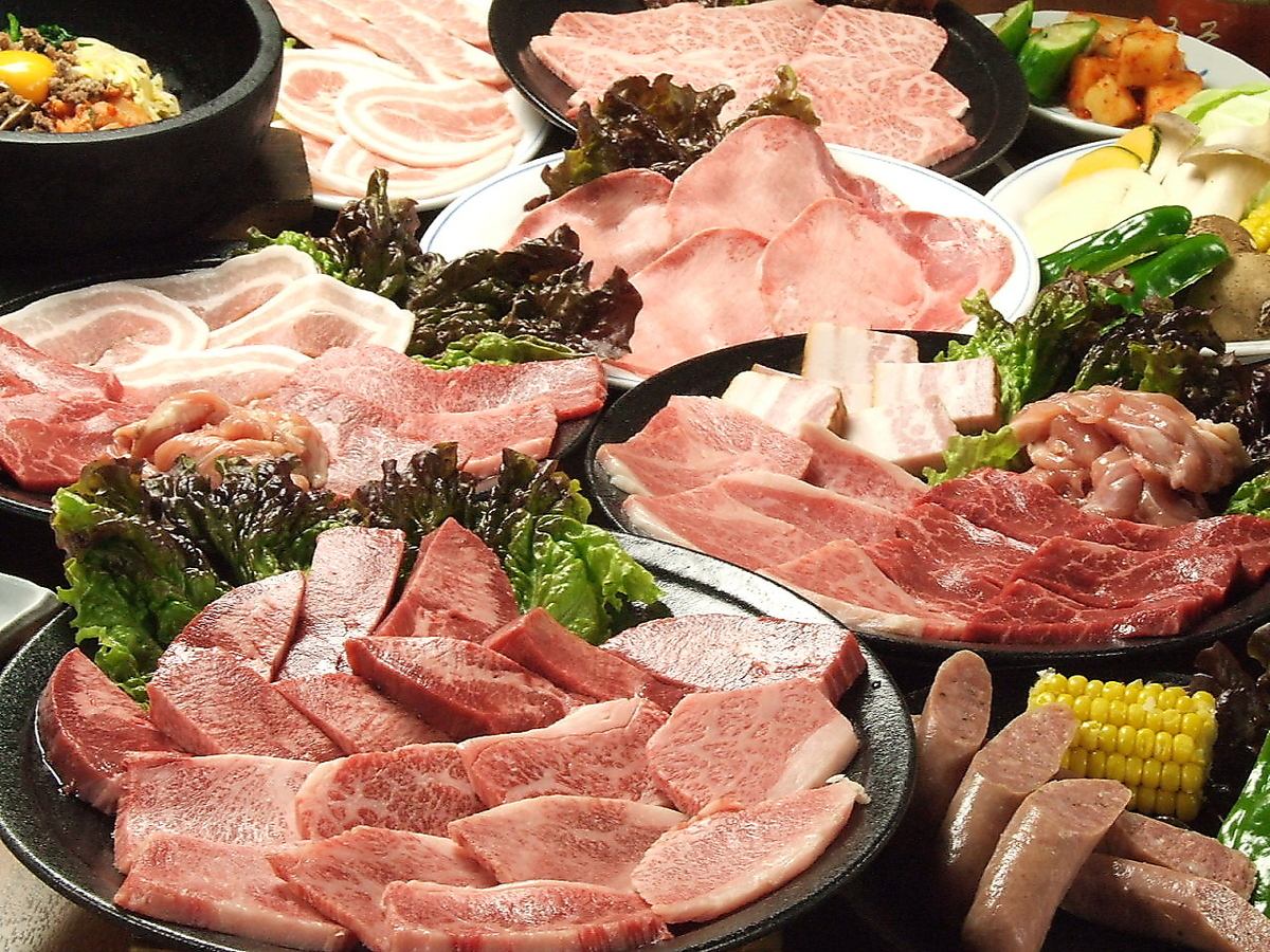 All-you-can-eat over 65 types of grilled meat from 3600 yen! Check the page for details ★