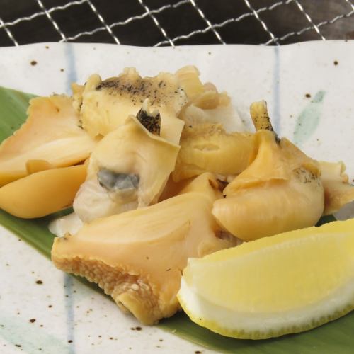 Squid cartilage / Whole dried squid / Shishamo with roe / Ikageso / Itoigawa phantom fish dried overnight / Dried firefly squid / Stingray fin