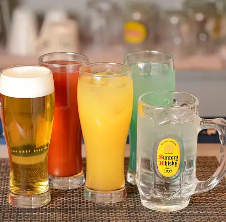 Enjoy 2 hours of all-you-can-drink for just 1650 yen (tax included) anytime! It's an even better deal if you order 3 or more drinks!