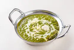ほうれん草パニールカレー